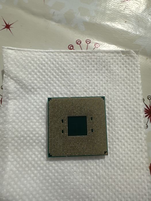 Ryzen 3 4100 в отличном состояние