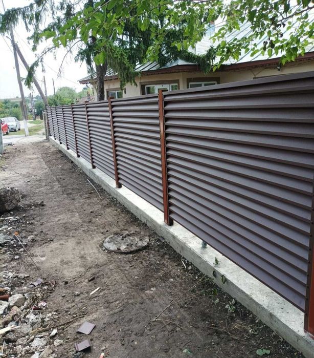 Executam garduri și porți la comanda clientului