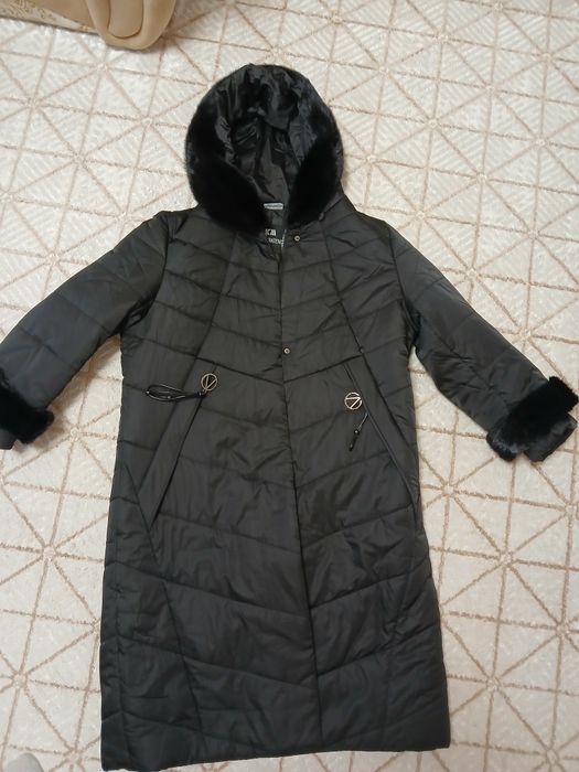 Зима куртка 52-54 размер новая