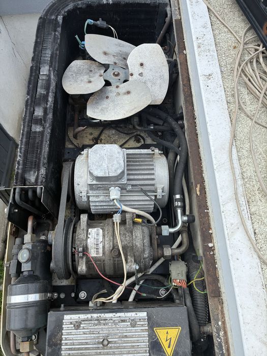 Хладилен фургон- много запазен