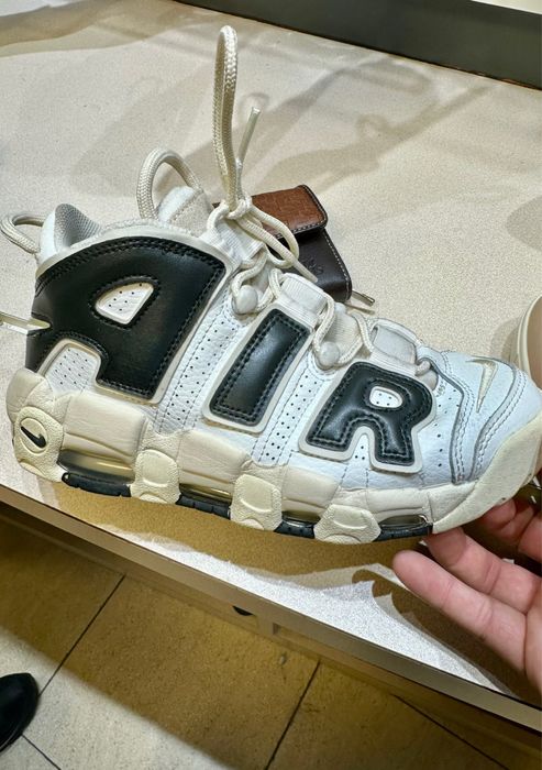 adidași Nike Air More Uptempo - Alb și Negru