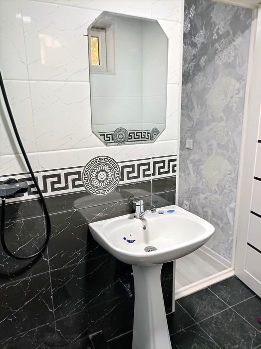 Uy sotiladi 3 xonali