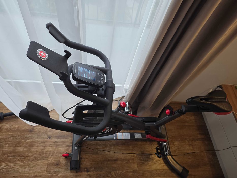 Bicicleta spinning Schwinn 800IC (IC8) ca noua, sub 300km