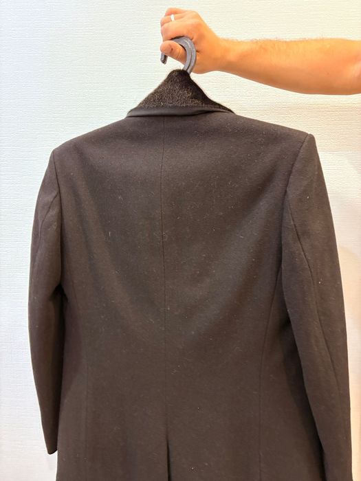 Палто сатылады..