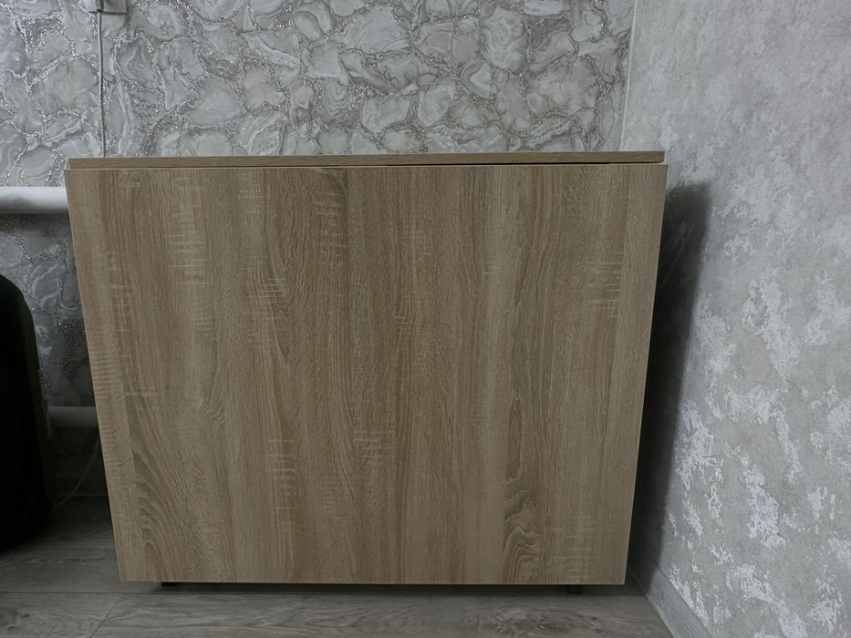 Продам стол книжка