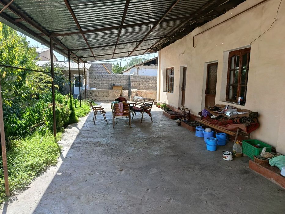 Участок земли с домом