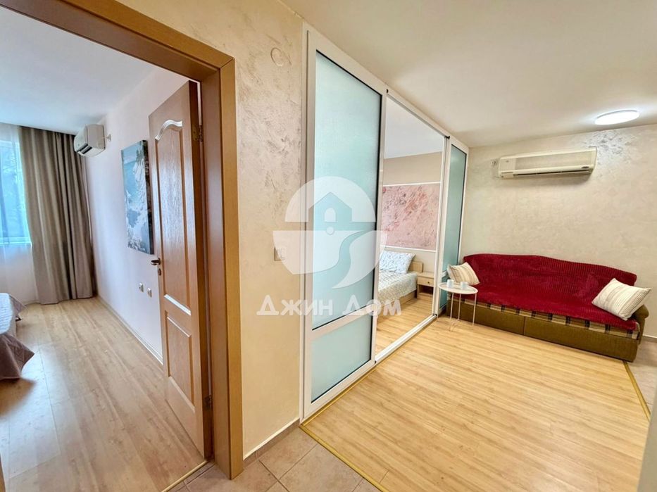 Продава се Двустаен апартамент в к.к. Слънчев бряг - 76 кв.м за 594 €/кв.м - Снимка #3