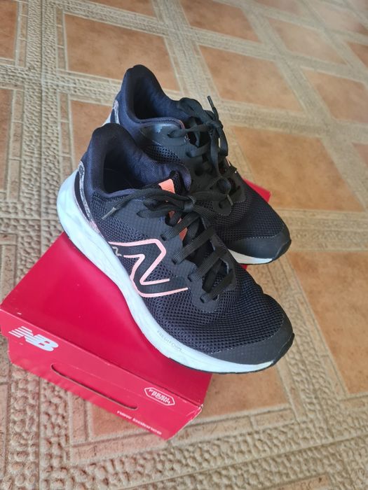 кецки за момиче Big Star,New Balance 38, Oliver 36,Puma 37