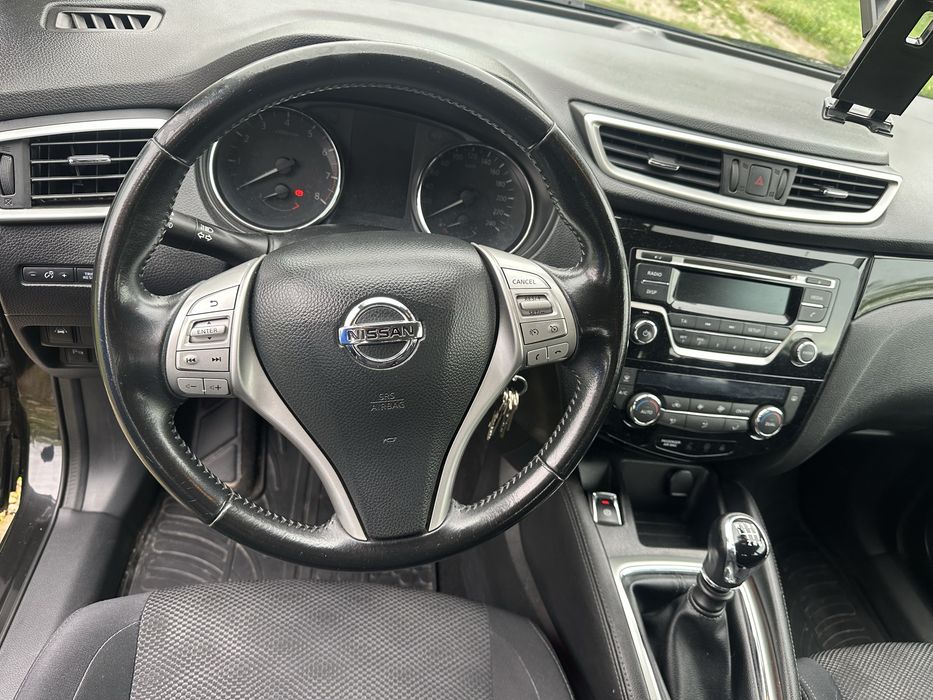 Nissan qashqai 1.2 dig-T 2017