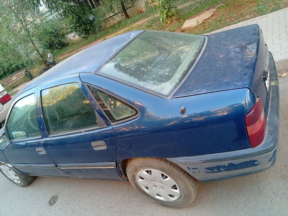 Машина авто  1.6