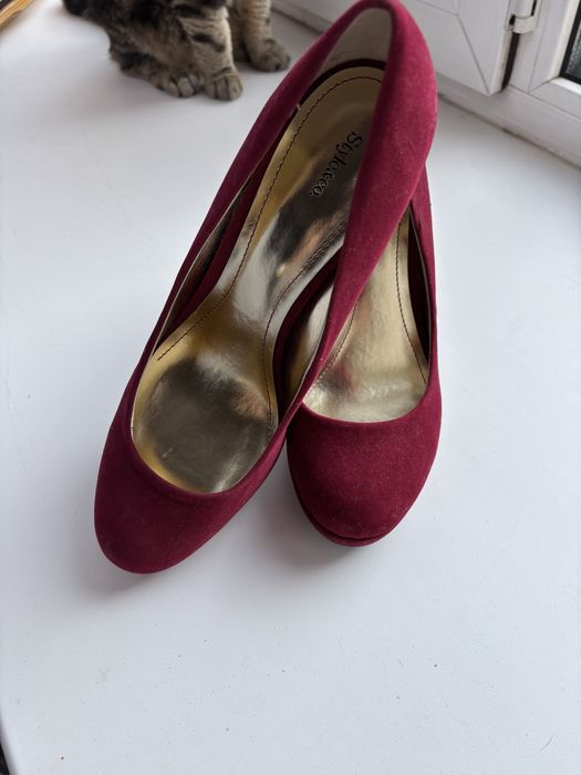 Продам шикарные туфли