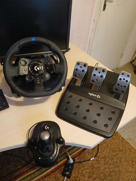 С ГАРАНЦИЯ! Logitech G923 Force Feedback волан със скорости за PC и PS
