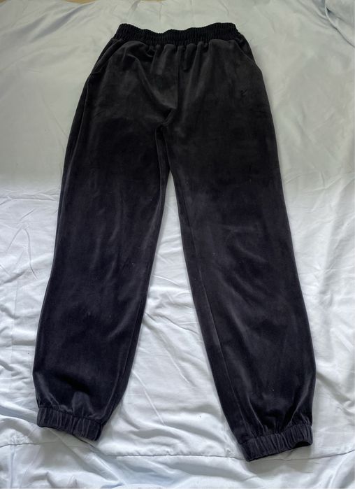 Продам велюровый костюм