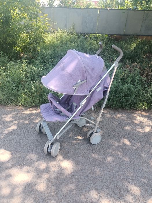 Продам прогулочную коляску