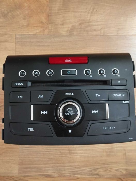 Радио за Хонда CR-V 2013