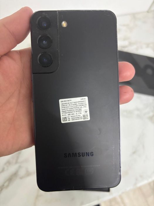 Продам Samsung s22