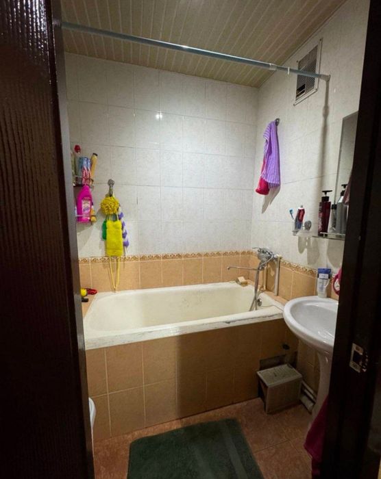 Продается квартира Юнусабад 9кв 2/5/9