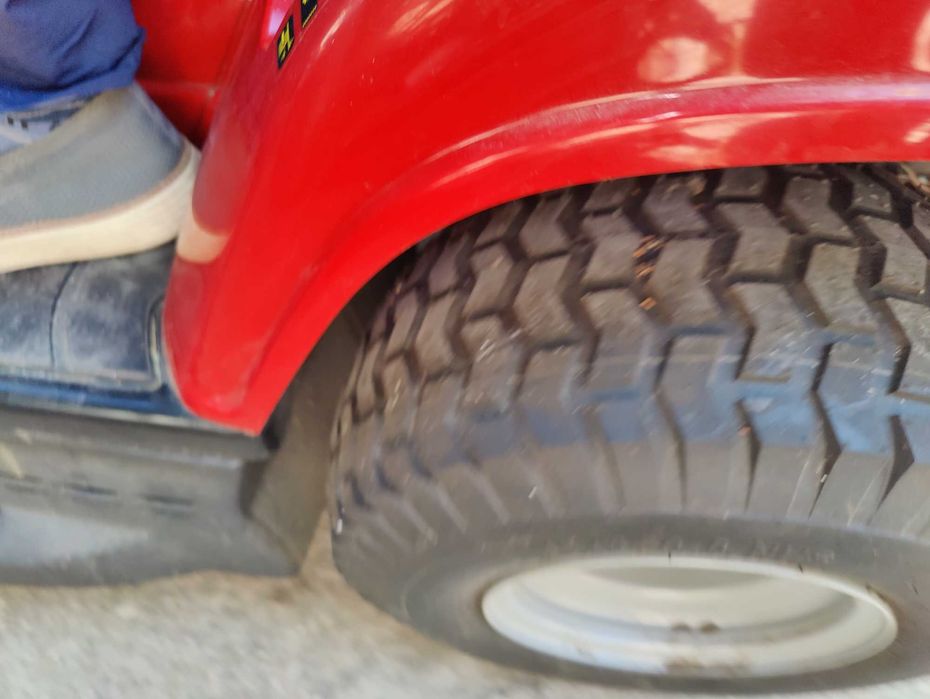 Продава се тракторна косачка