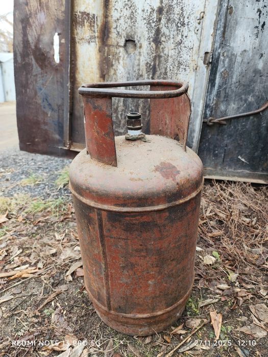 Продам газовый баллон советского производства в хорошем рабочем состоя