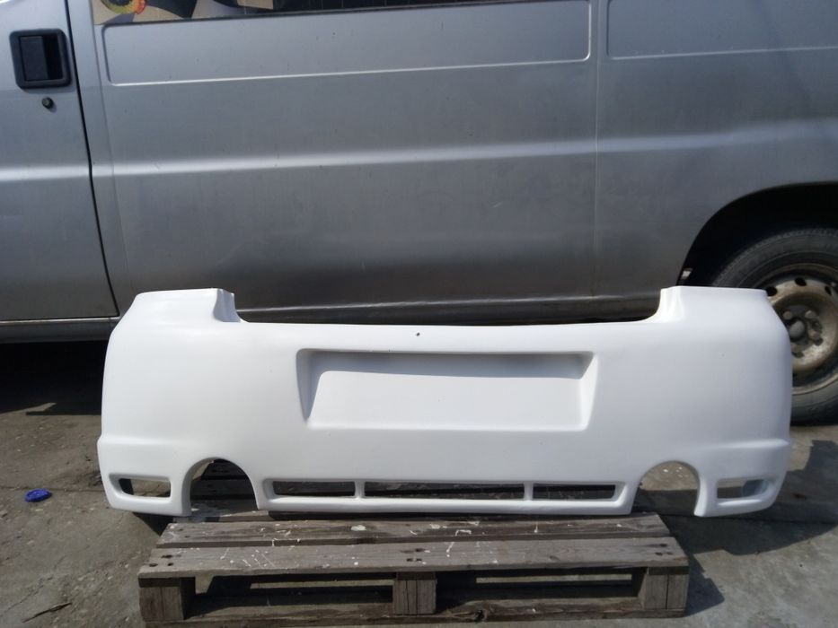 Bara spate VW Golf 4 model R32