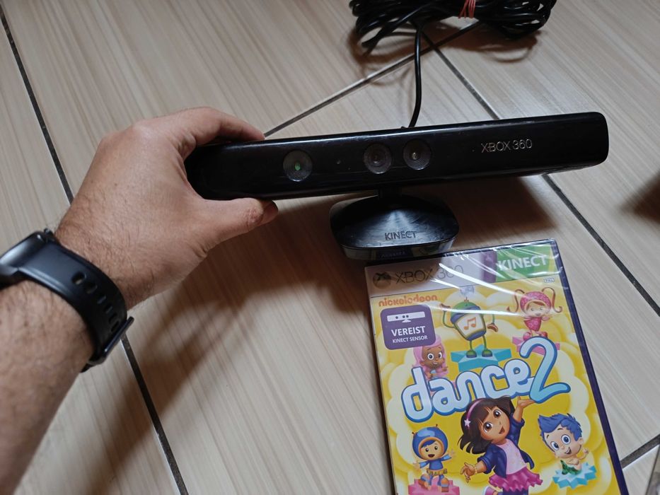 Kinect Xbox 360 cu jocul dedicat Nickelodeon Dance 2 Dora nou sigilat