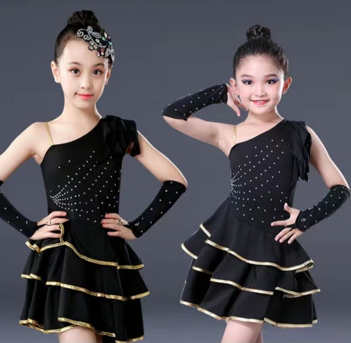 Продам новое платье.