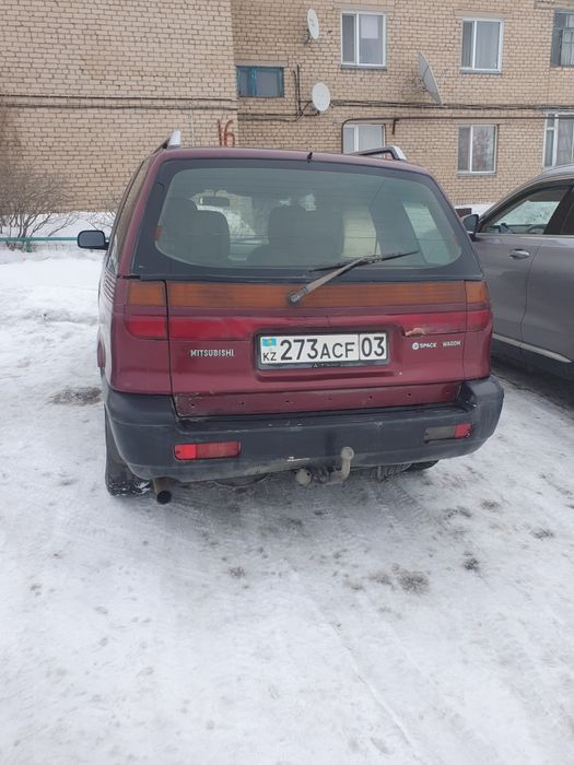 Мицубиси спейс вагон
