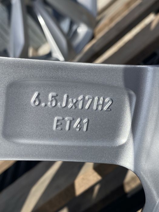 17 цола 5 х 112 мм Фолксваген Пасат , Голф , Туаран , VW