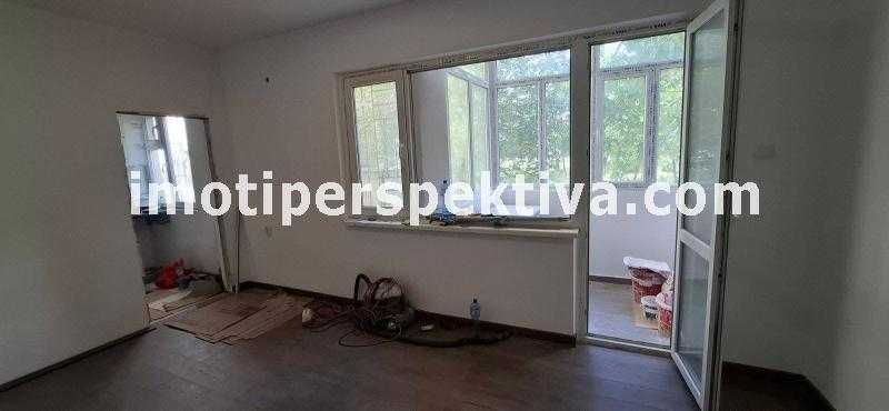 Продава се Едностаен апартамент в Пловдив, Тракия - 36 кв.м за 1984 €/кв.м - Снимка #1