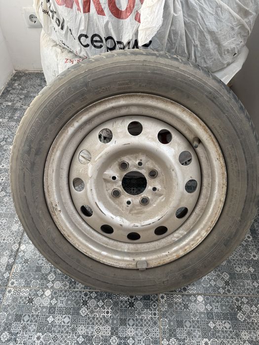 Продам диск с резиной 185/60 R14