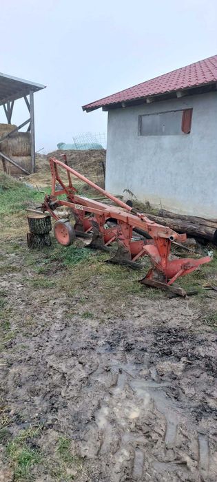 Baloti de fan de vanzare