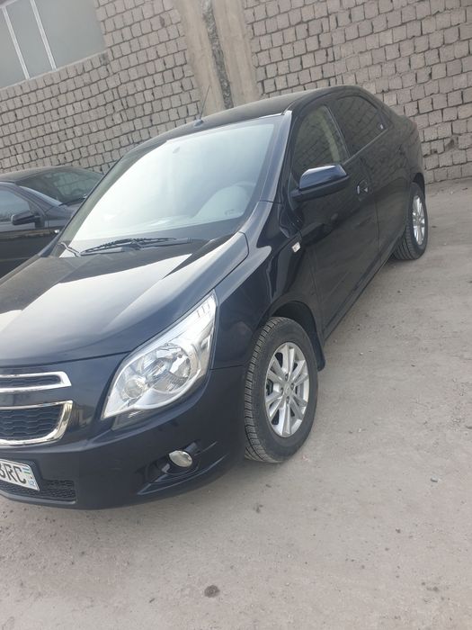 Kraskasi toza 4 ta baloni yengi