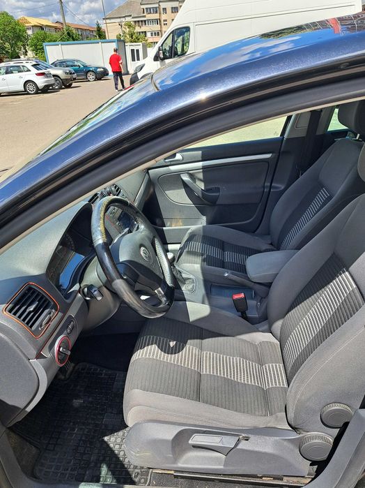 Volkswagen Golf V 1.4 benzină