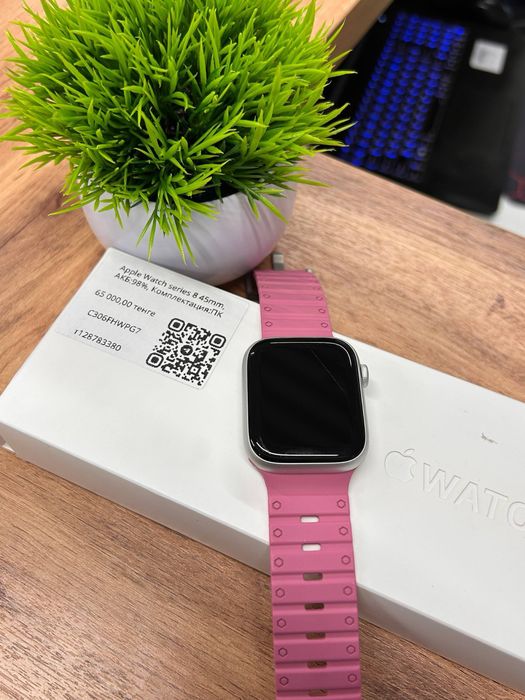 Apple Watch 8 series 45mm