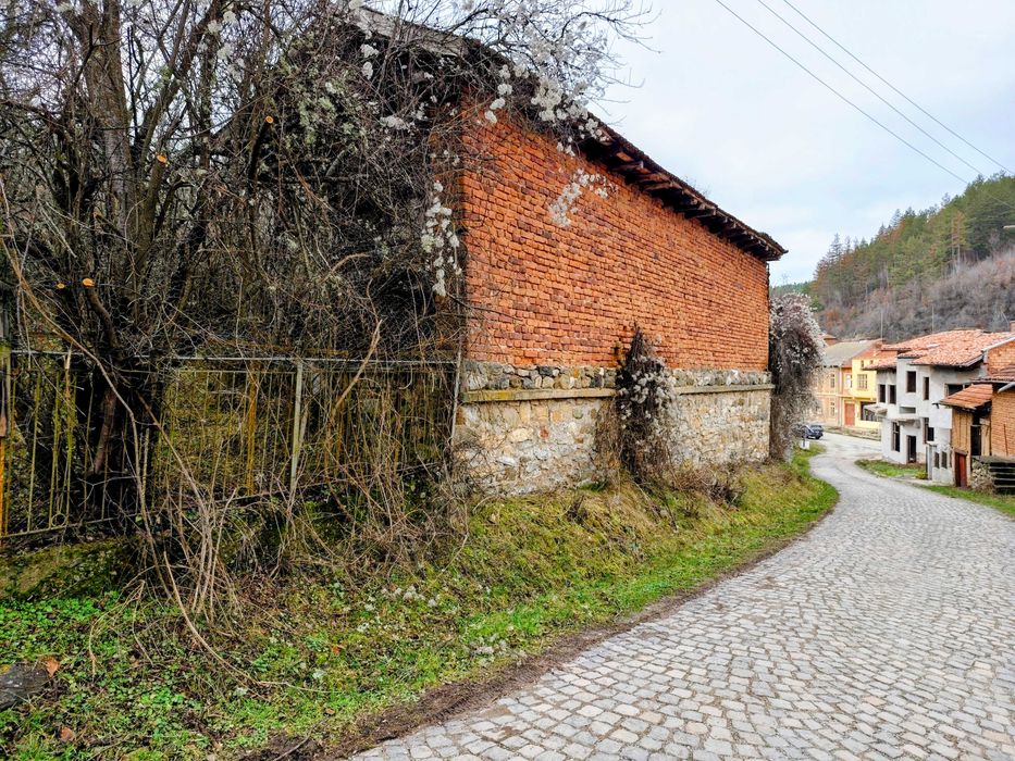 Продава се Парцел в София, Карпузица - 980 кв.м за 11 €/кв.м - Снимка #3