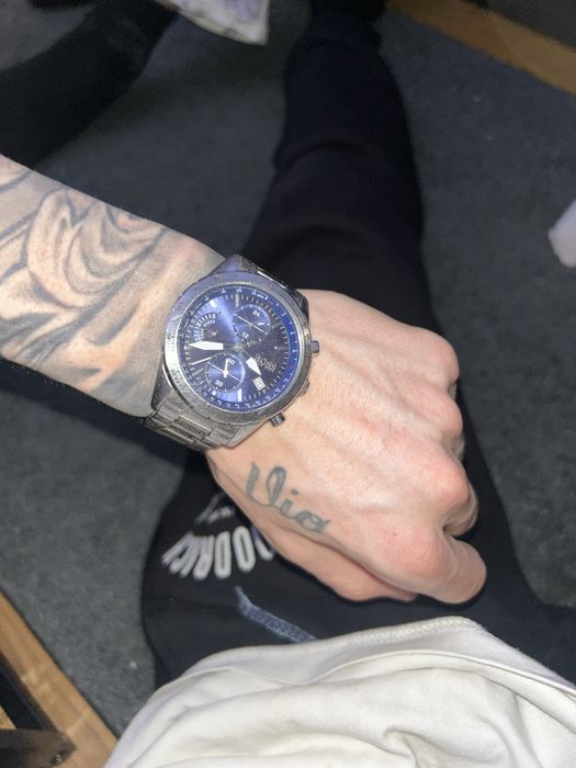 Vand ceas hugo boos pilot edition  chrono 1.500 negociabil !