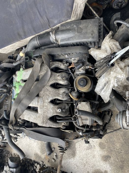 Двигатель RENAULT G8T