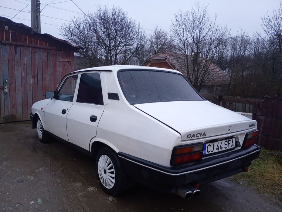 Vand Audi A4 B6 2002    si.  Dacia 1310 din 2004