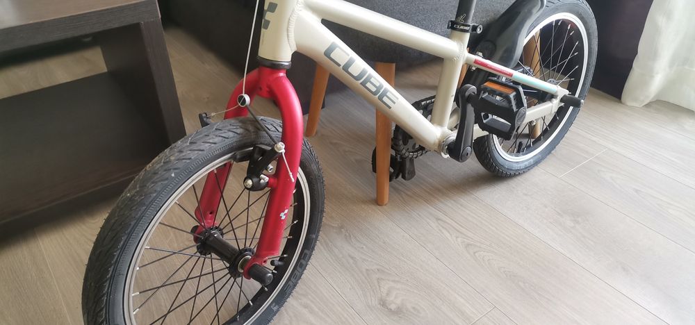 Bicicletă cube ptr copii