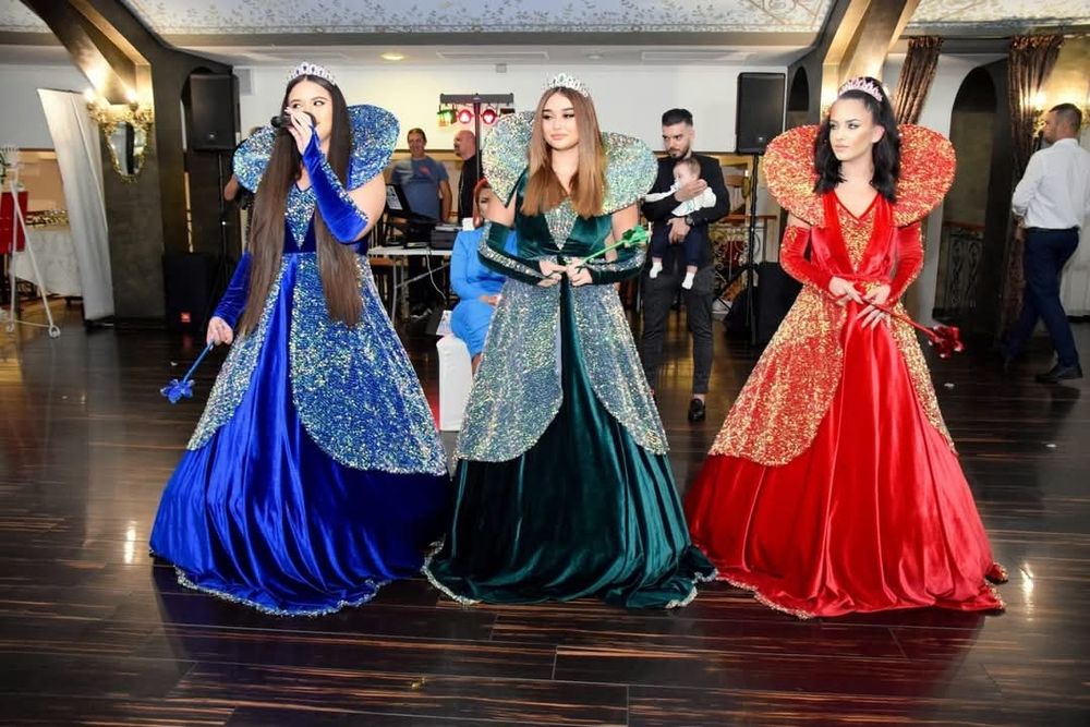 Ursitoarea REA si echipa WOW