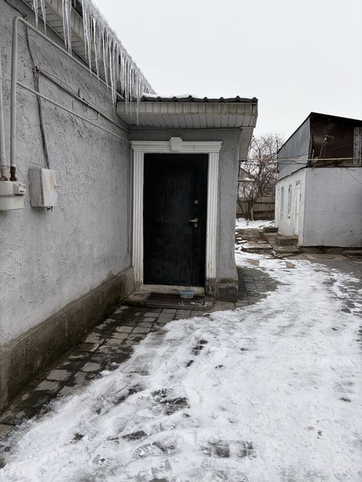 Жилой дом с земельным участком
