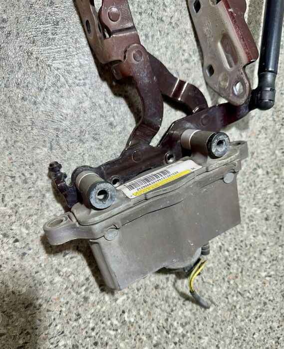 Balama cu capsa capota Mercedes Clasa E Class W212