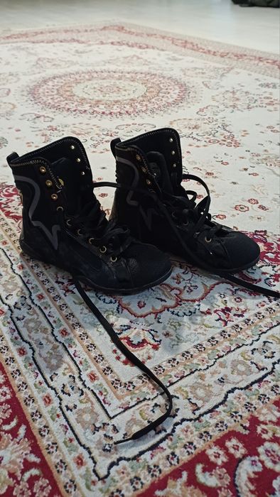 Боксерка Venom 39размер