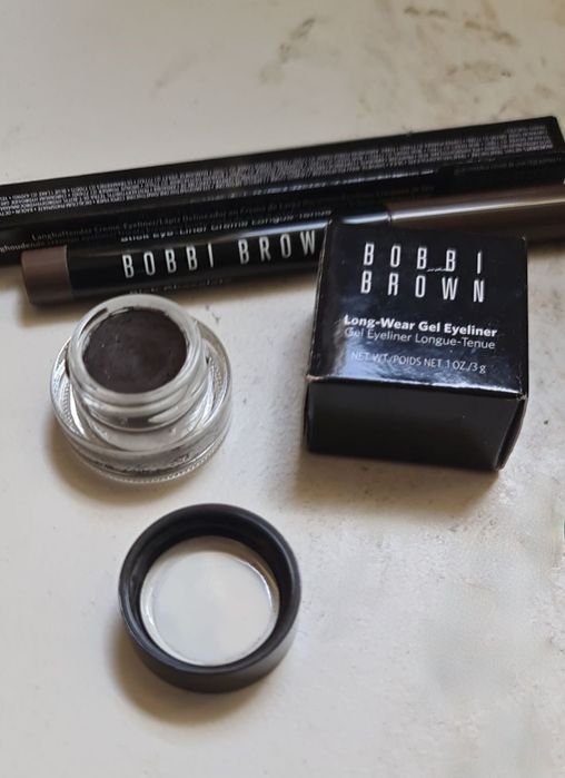 Козметика на Bobbi Brown, Mac, Sheisedo