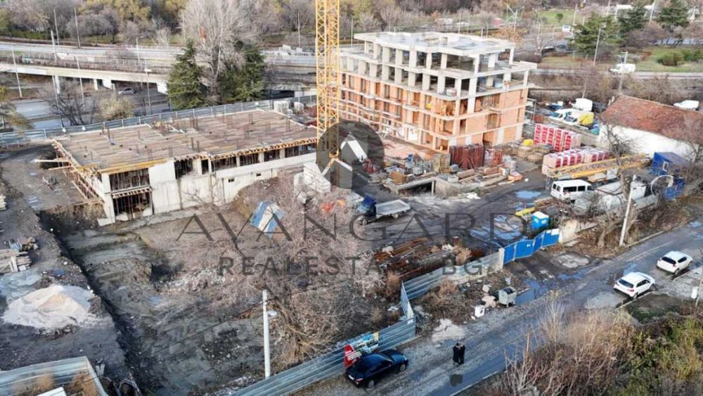 Продава се Едностаен апартамент в Пловдив, Център - 49 кв.м за 1647 €/кв.м - Снимка #2