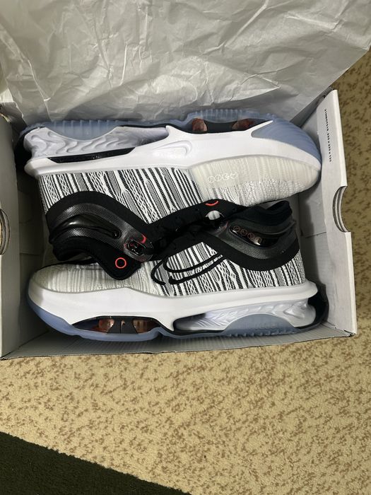 Продам баскетбольные игровые кроссовки nike gt jump 2