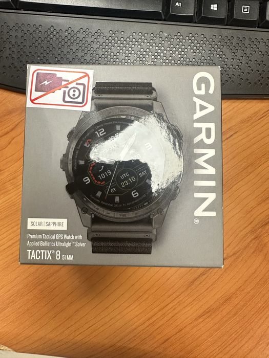 Продам часы новые Garmin