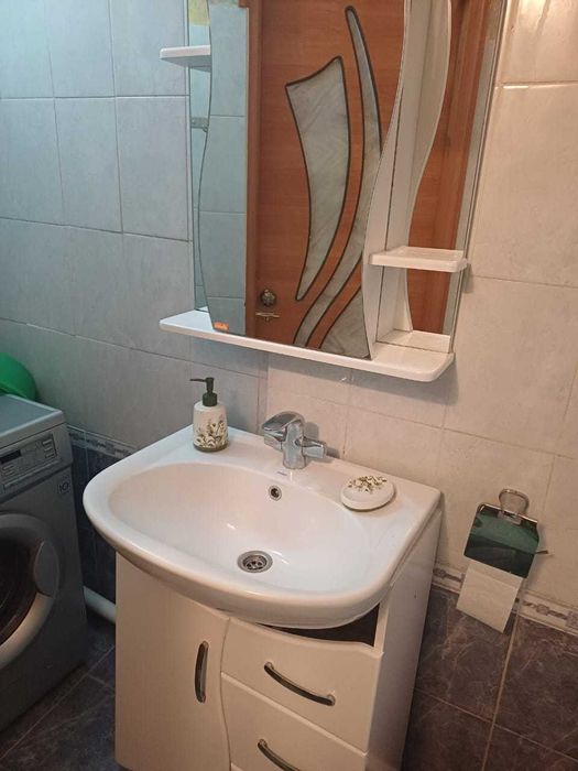 Сдам 2-комн. квартиру в центре. ПОСУТОЧНО.