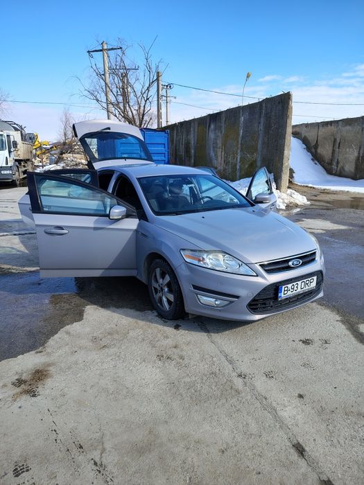 Vând Ford mondeo 1.5 Diesel 115 CP
Mașina mecanic funcționează perfect