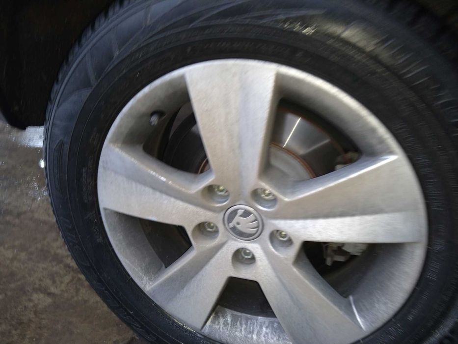 Продавам употребявани алуминиеви джанти 16 " за Шкода Superb